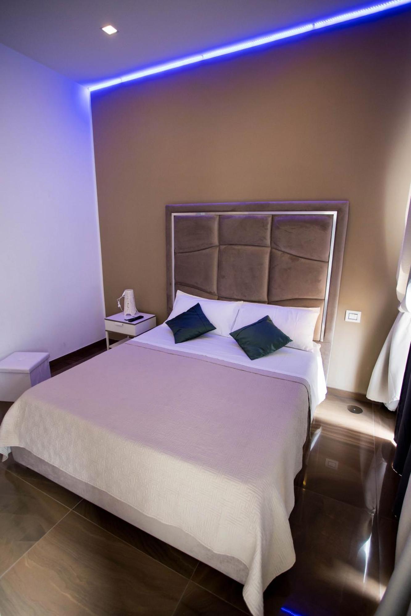 Palazzo 15 Napoli Bed & Breakfast エクステリア 写真